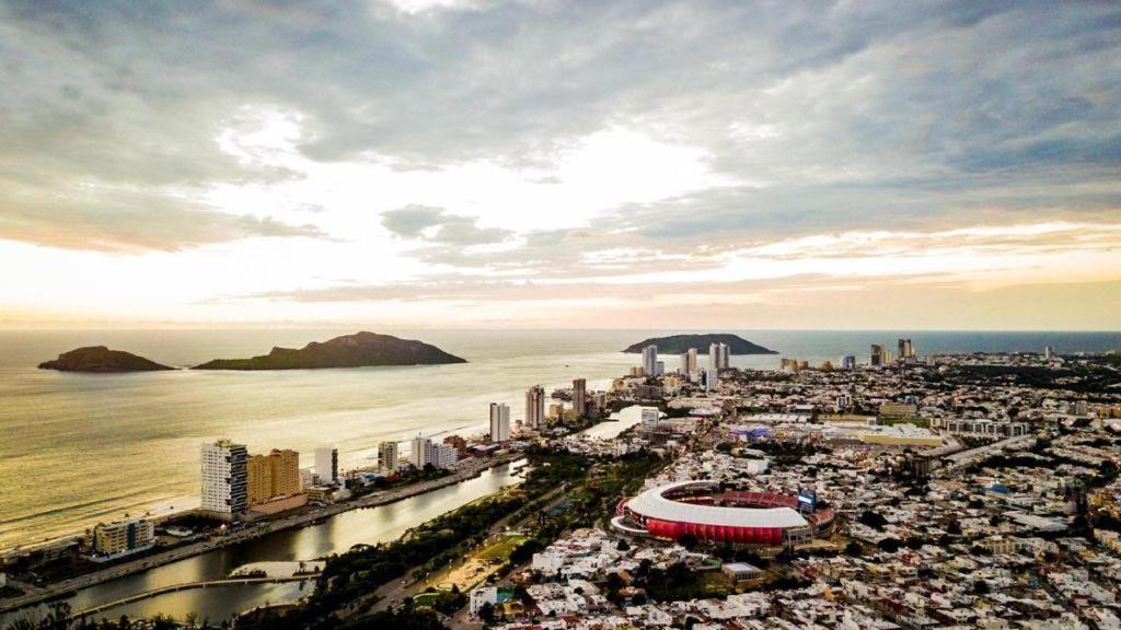 ESTADIO BEIS CENTRAL PARK ACUARIO MAZATLAN (Mexico) - from US$ 99 | BOOKED